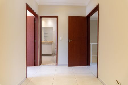 Casa à venda com 200m², 3 quartos e 2 vagasSuíte