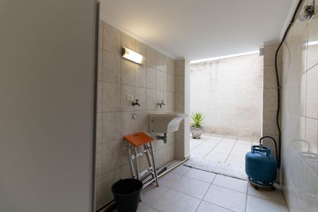 Casa à venda com 200m², 3 quartos e 2 vagasLavanderia