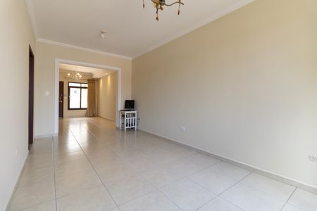Casa à venda com 200m², 3 quartos e 2 vagasSala