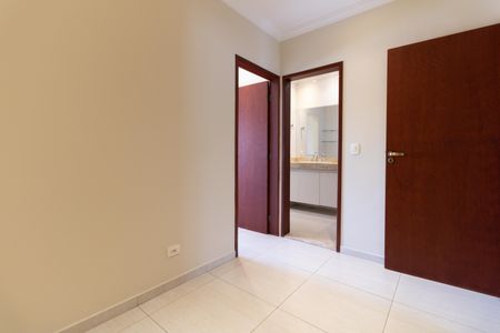 Casa à venda com 200m², 3 quartos e 2 vagasSuíte