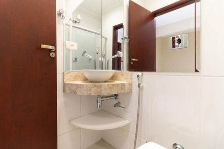 Casa à venda com 200m², 3 quartos e 2 vagasBanheiro Social 