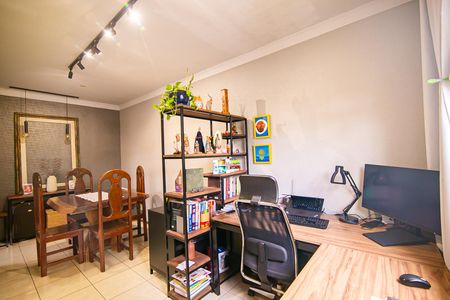 Casa de condomínio para alugar com 60m², 1 quarto e 2 vagasEscritorio