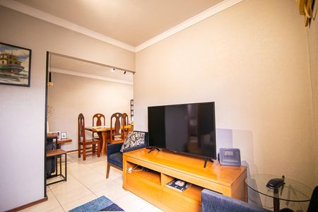 Sala de casa de condomínio para alugar com 2 quartos, 60m² em Jardim Panorama, Indaiatuba