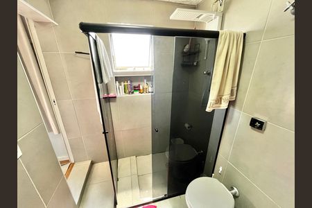 Casa à venda com 130m², 4 quartos e 2 vagasQuarto de Serviço Banheiro