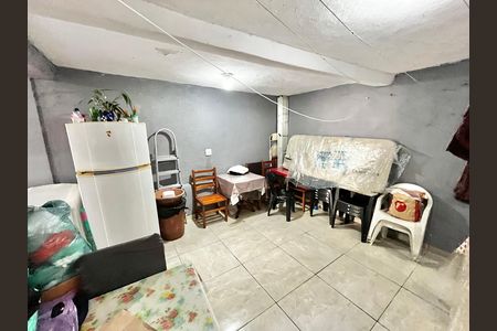 Casa à venda com 130m², 4 quartos e 2 vagasQuintal