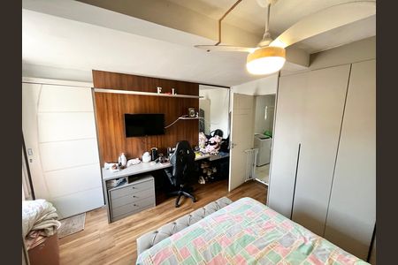 Casa à venda com 130m², 4 quartos e 2 vagasQuarto de Serviço