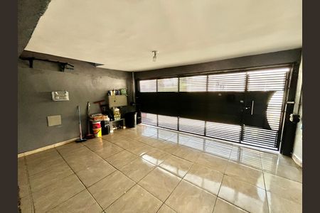 Casa à venda com 130m², 4 quartos e 2 vagasGaragem
