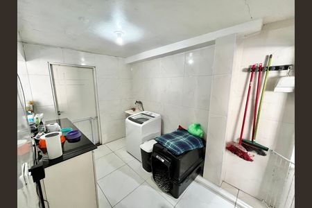 Casa à venda com 130m², 4 quartos e 2 vagasÁrea de Serviço