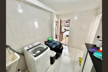 Casa à venda com 130m², 4 quartos e 2 vagasÁrea de Serviço