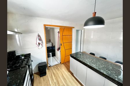 Casa à venda com 130m², 4 quartos e 2 vagasCozinha
