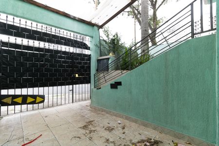 Garagem  de casa à venda com 2 quartos, 160m² em Vila Nair, São Paulo