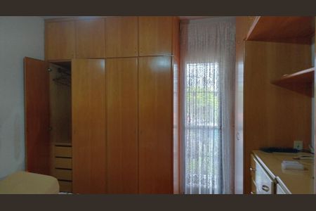 Foto 21 de casa à venda com 4 quartos, 150m² em Vila Gomes, São Paulo