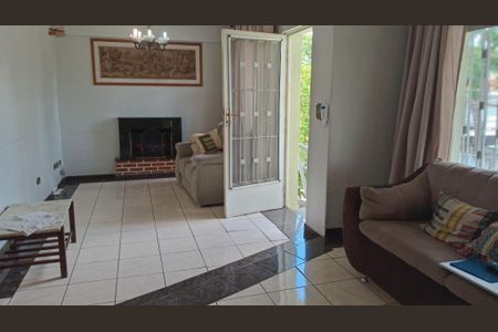 Foto 03 de casa à venda com 4 quartos, 150m² em Vila Gomes, São Paulo