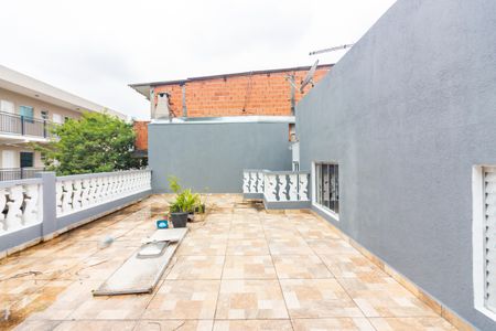 Casa à venda com 250m², 3 quartos e 2 vagas Casa à venda com 250m², 3 quartos e 2 vagasQuintal