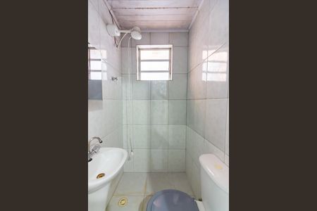 Casa à venda com 250m², 3 quartos e 2 vagas Casa à venda com 250m², 3 quartos e 2 vagasBanheiro de Serviço