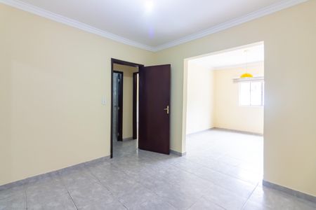 Casa à venda com 250m², 3 quartos e 2 vagas Casa à venda com 250m², 3 quartos e 2 vagasSala