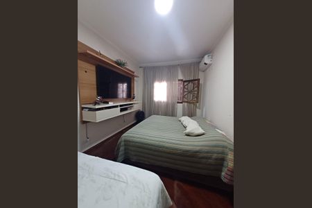 Quarto de casa para alugar com 4 quartos, 400m² em Jardim Rosana, Guarulhos