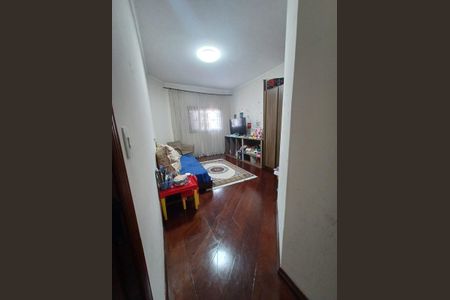 Quarto de casa para alugar com 4 quartos, 400m² em Jardim Rosana, Guarulhos