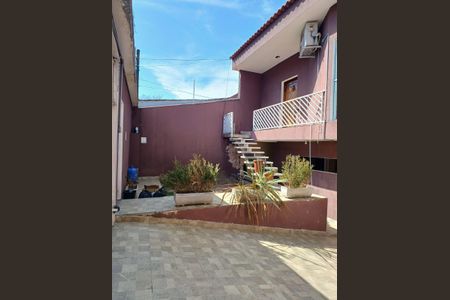 Casa para alugar com 400m², 4 quartos e 6 vagasÁrea externa