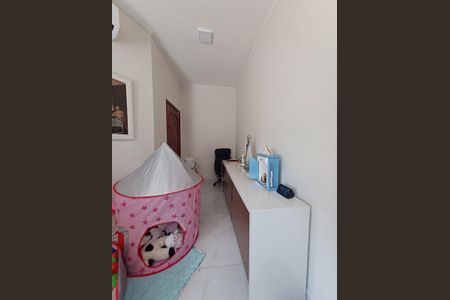 Sala de casa para alugar com 4 quartos, 400m² em Jardim Rosana, Guarulhos