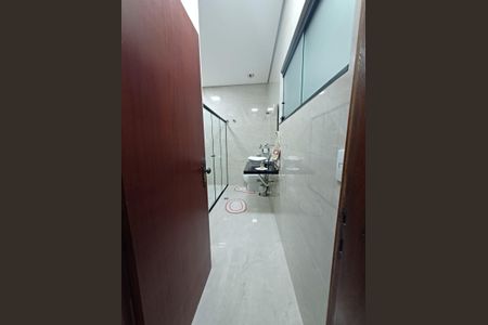 Banheiro de casa para alugar com 4 quartos, 400m² em Jardim Rosana, Guarulhos