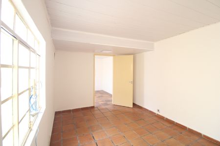 Sala de casa para alugar com 2 quartos, 65m² em Jardim da Pedreira, São Paulo