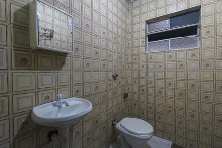 Casa para alugar com 114m², 2 quartos e sem vagaBanheiro