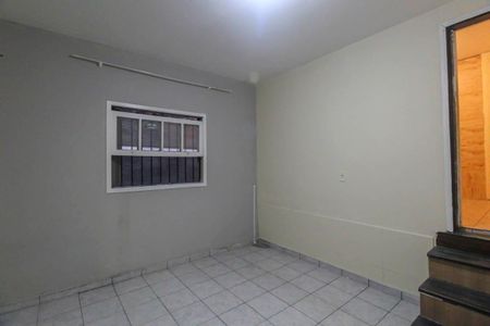 Quarto 1 de casa para alugar com 2 quartos, 114m² em Parque Santa Madalena, São Paulo