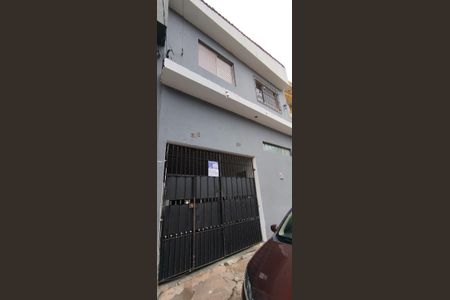 Casa para alugar com 114m², 2 quartos e sem vagaFachada + Placa