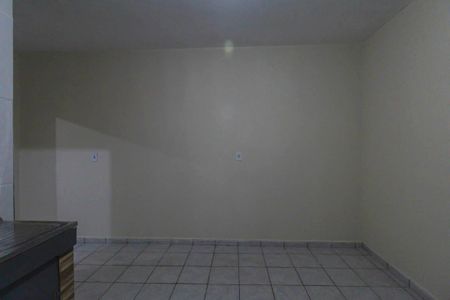 Sala/Cozinha de casa para alugar com 2 quartos, 114m² em Parque Santa Madalena, São Paulo