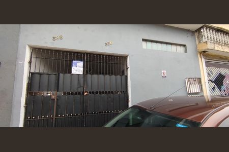 Casa para alugar com 114m², 2 quartos e sem vagaFachada + Placa