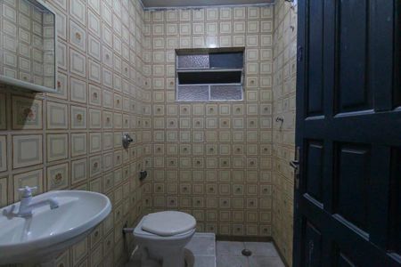 Casa para alugar com 114m², 2 quartos e sem vagaBanheiro