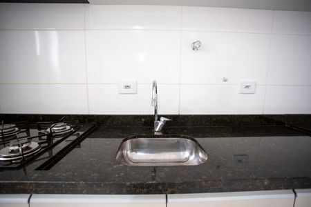 Cozinha - Torneira de apartamento para alugar com 2 quartos, 63m² em São Cristóvão, São José dos Pinhais