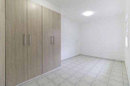 Casa à venda com 120m², 3 quartos e 2 vagas Casa à venda com 120m², 3 quartos e 2 vagasQuarto 3