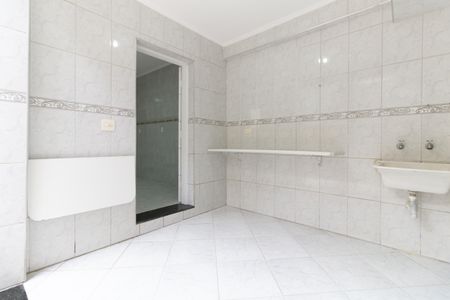 Casa à venda com 120m², 3 quartos e 2 vagas Casa à venda com 120m², 3 quartos e 2 vagasLavanderia