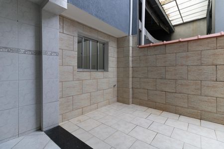 Casa à venda com 120m², 3 quartos e 2 vagas Casa à venda com 120m², 3 quartos e 2 vagasQuintal