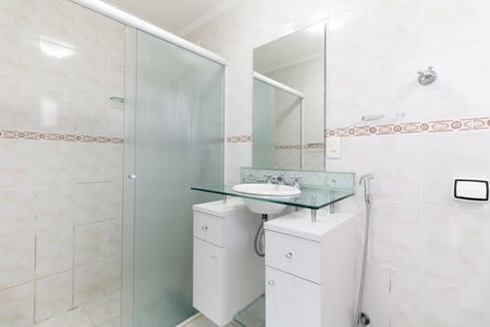 Casa à venda com 120m², 3 quartos e 2 vagas Casa à venda com 120m², 3 quartos e 2 vagasBanheiro Social