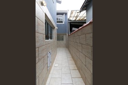 Casa à venda com 120m², 3 quartos e 2 vagas Casa à venda com 120m², 3 quartos e 2 vagasCorredor Lateral