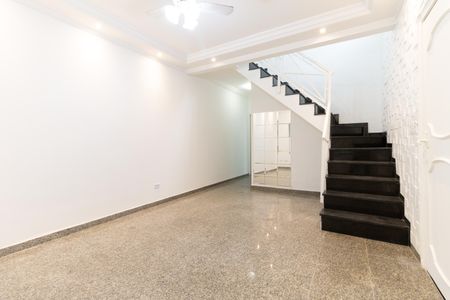 Casa à venda com 120m², 3 quartos e 2 vagas Casa à venda com 120m², 3 quartos e 2 vagasSala