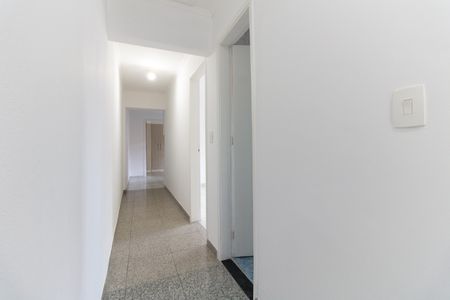 Casa à venda com 120m², 3 quartos e 2 vagas Casa à venda com 120m², 3 quartos e 2 vagasCorredor
