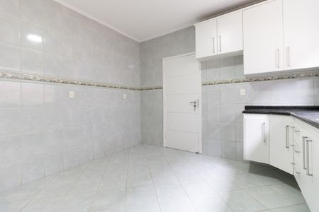 Casa à venda com 120m², 3 quartos e 2 vagas Casa à venda com 120m², 3 quartos e 2 vagasCozinha