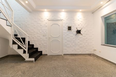 Casa à venda com 120m², 3 quartos e 2 vagas Casa à venda com 120m², 3 quartos e 2 vagasSala