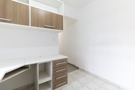 Casa à venda com 120m², 3 quartos e 2 vagas Casa à venda com 120m², 3 quartos e 2 vagasEscritório