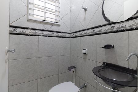 Casa à venda com 120m², 3 quartos e 2 vagas Casa à venda com 120m², 3 quartos e 2 vagasLavabo