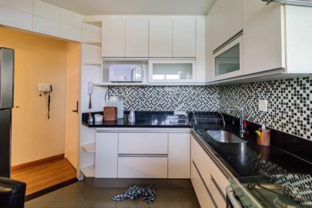 Apartamento à venda com 55m², 2 quartos e 1 vagaCozinha