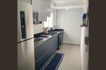 Cozinha de apartamento para alugar com 2 quartos, 52m² em Parque Santa Rosa, Suzano