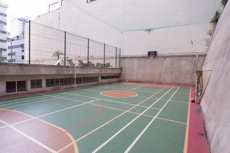 Apartamento para alugar com 180m², 4 quartos e 2 vagas Apartamento para alugar com 180m², 4 quartos e 2 vagasQuadra Esportiva