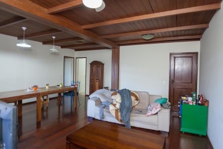 Apartamento para alugar com 180m², 4 quartos e 2 vagas Apartamento para alugar com 180m², 4 quartos e 2 vagassala