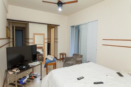 Apartamento para alugar com 180m², 4 quartos e 2 vagas Apartamento para alugar com 180m², 4 quartos e 2 vagassuite