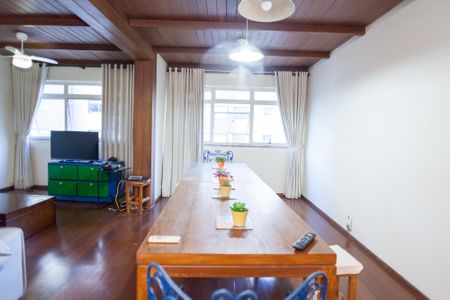 Apartamento para alugar com 180m², 4 quartos e 2 vagas Apartamento para alugar com 180m², 4 quartos e 2 vagasSala de Jantar